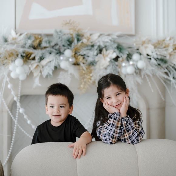 Bee_a_thrifty is LIVE NOW! Let's hang, chat and shop. Zara, Anthro + more! - Picture 8 of 12